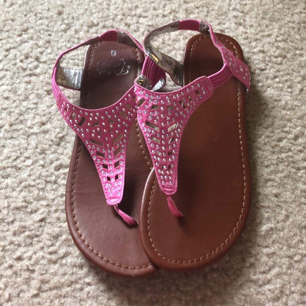 Size 6 cute sandals